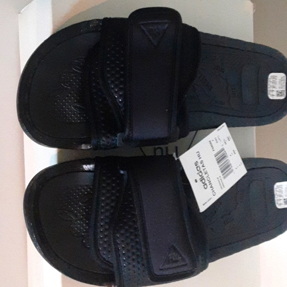 Adidas Chancletas HU slides
